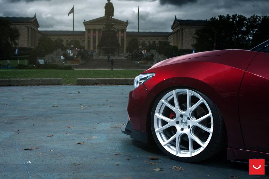Детали экстерьера Nissan Maxima on Vossen Wheels (VFS6) 2016 года  (фото 25 из 29)